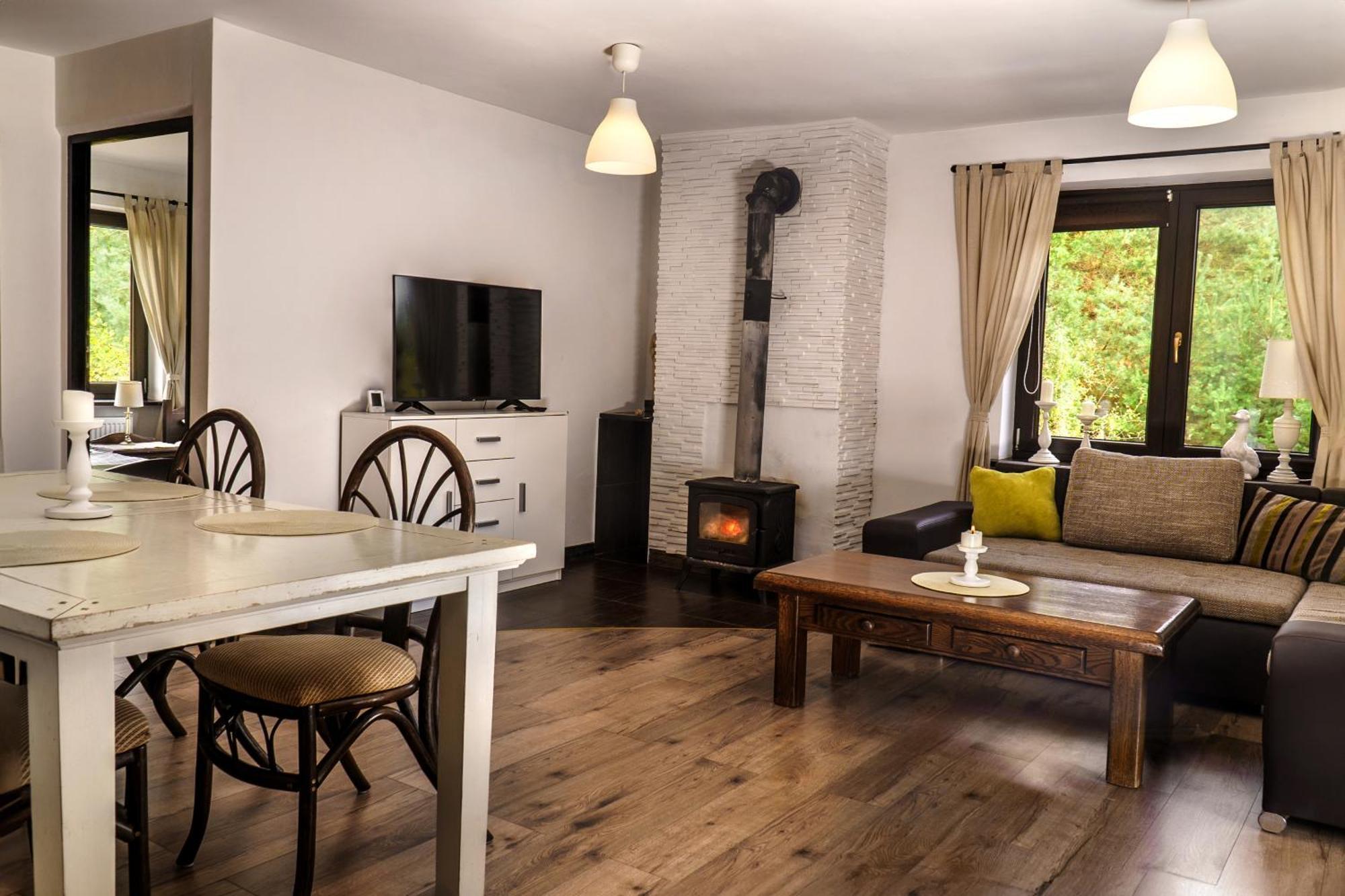 Galikowo Hotel Plaska Luaran gambar