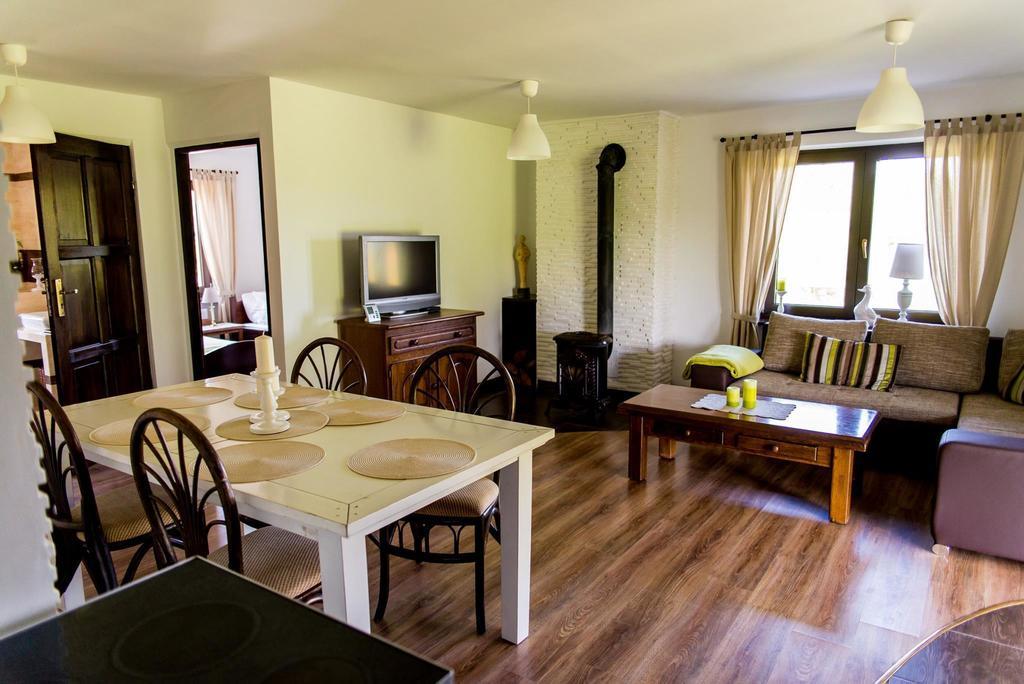 Galikowo Hotel Plaska Luaran gambar